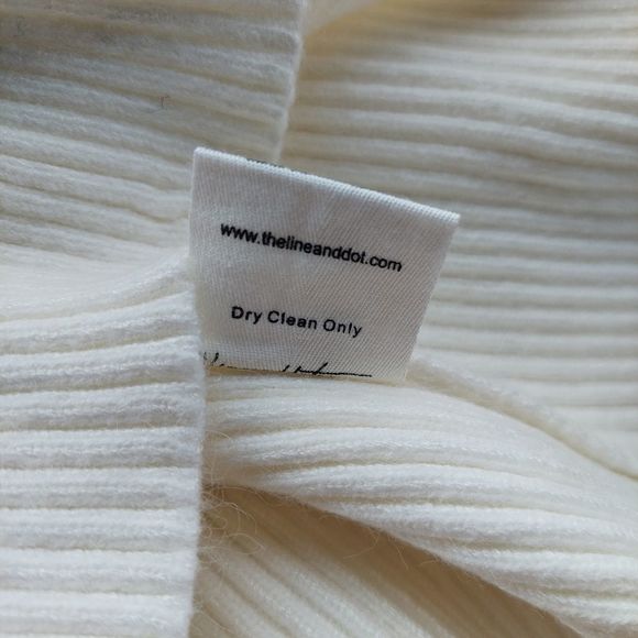 Line & Dot Off-White Lea Grommet Deep V-Neck Lace Up Knit Sweater Medium NWT - Picture 7 of 10